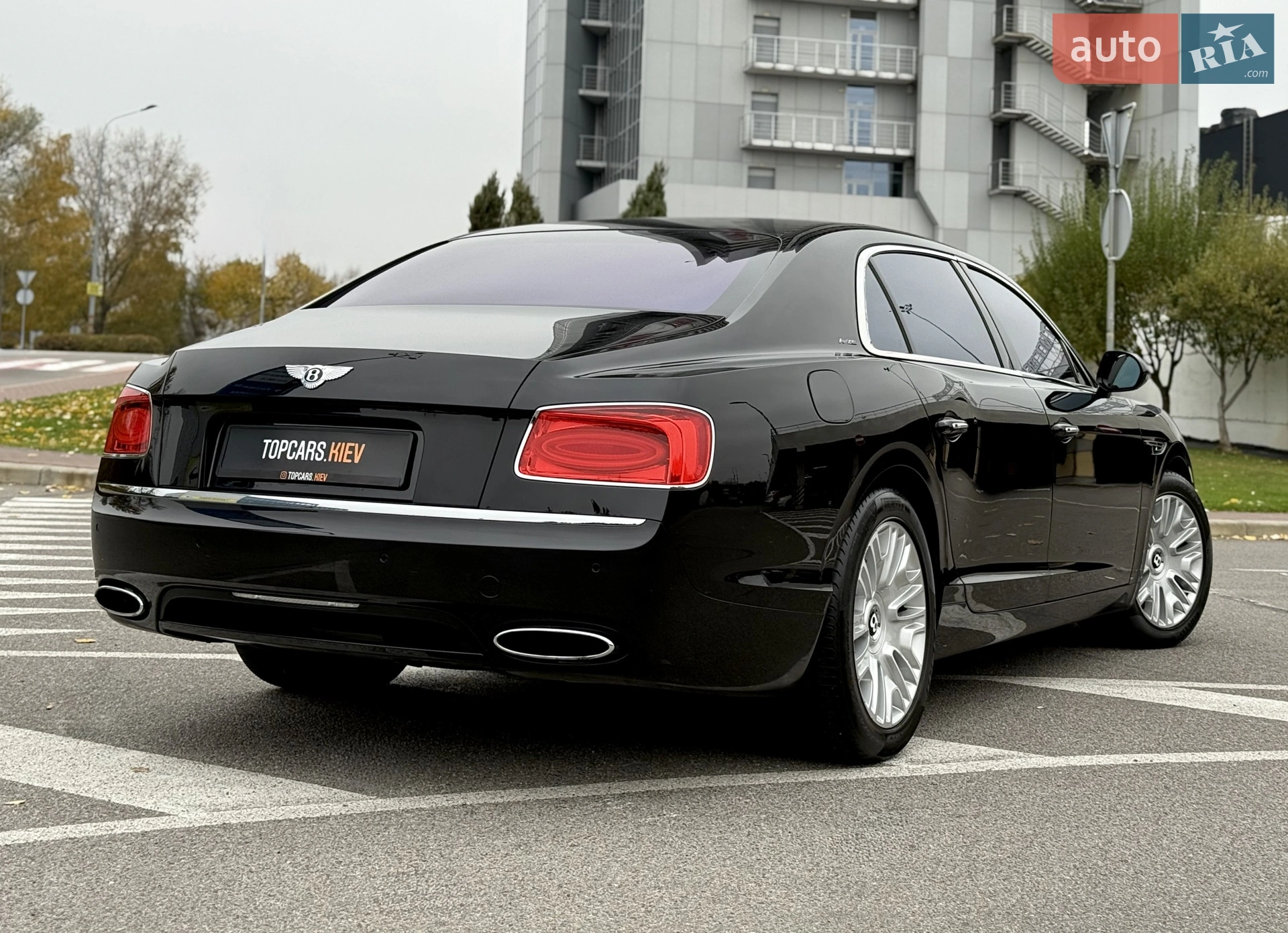 2013 Bentley Flying Spur - мініатюра 19