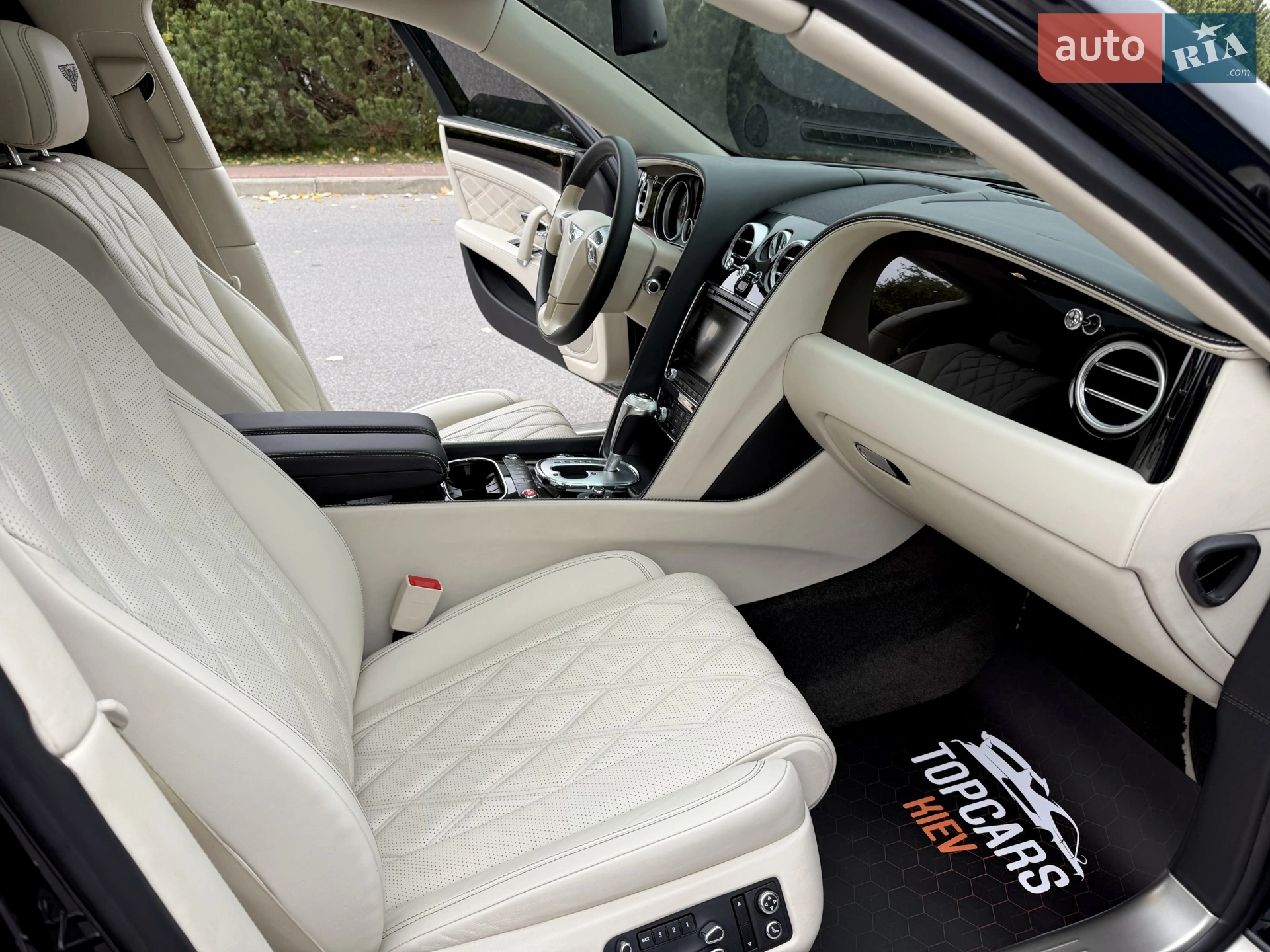2013 Bentley Flying Spur - мініатюра 42