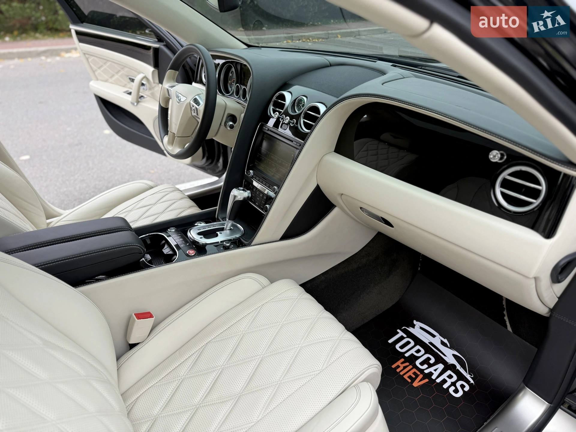 2013 Bentley Flying Spur - мініатюра 44