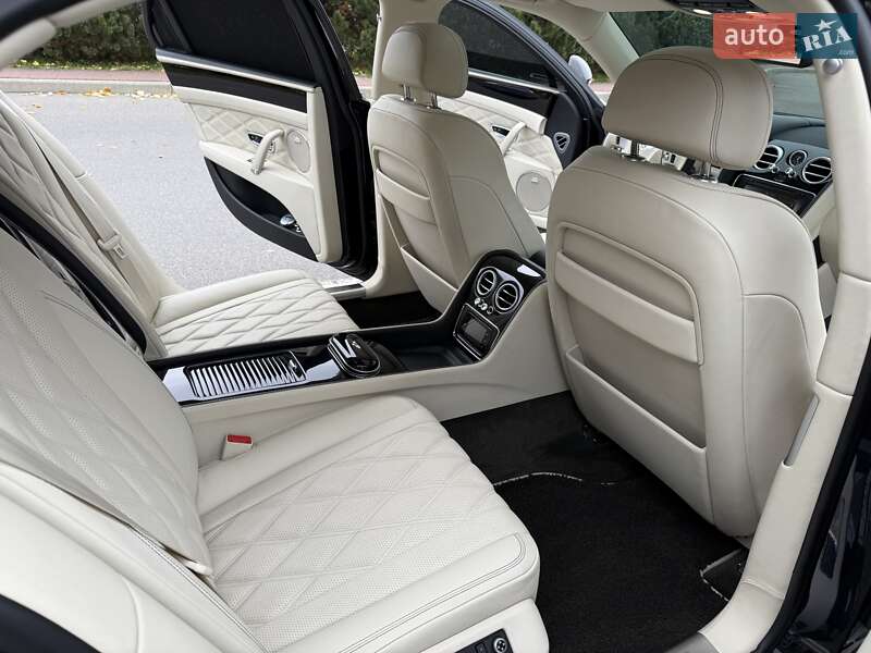 Седан Bentley Flying Spur 2013 в Киеве фото 55 Седан Bentley Flying Spur 2013 в Киеве