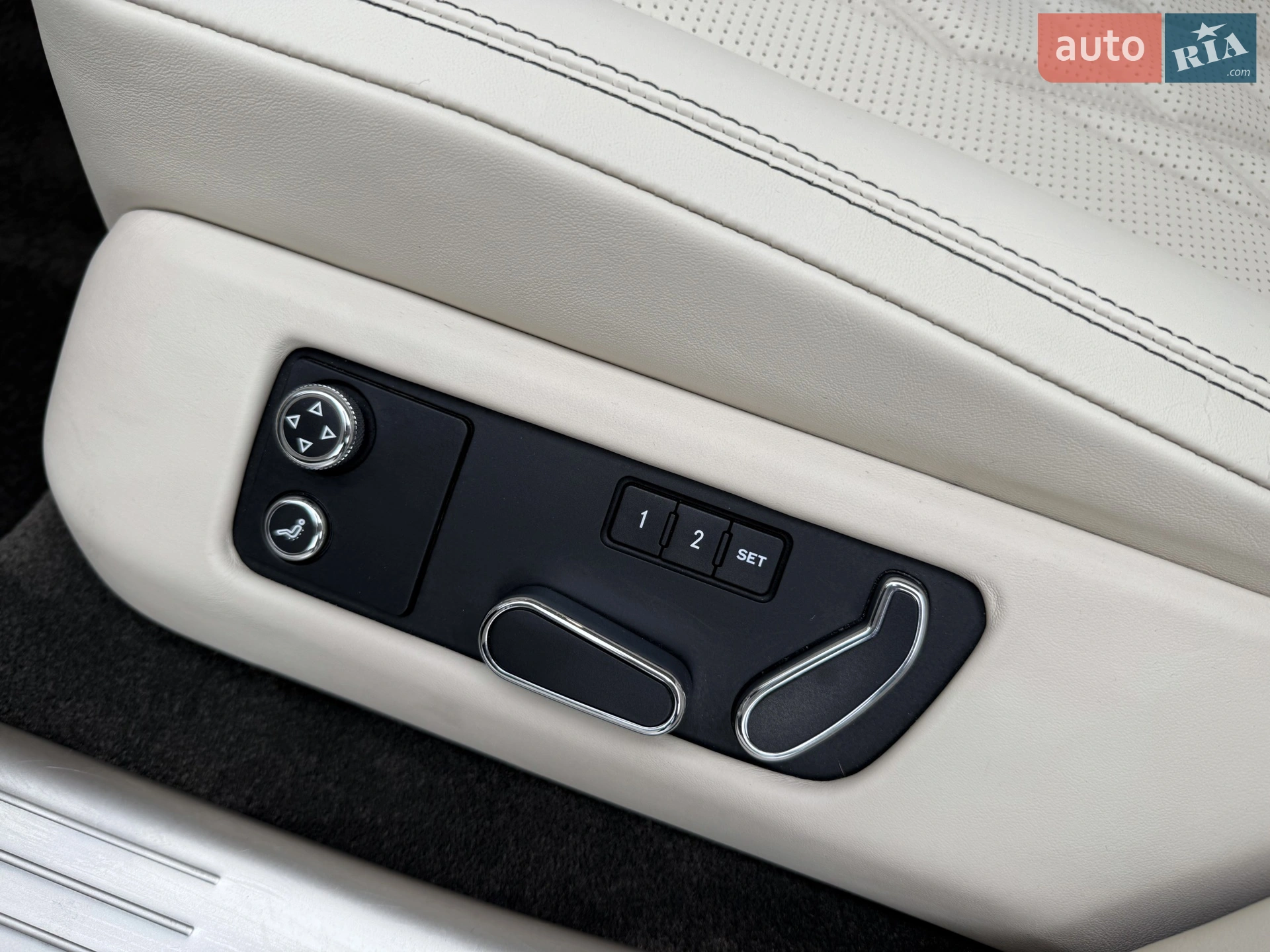 2013 Bentley Flying Spur - мініатюра 73