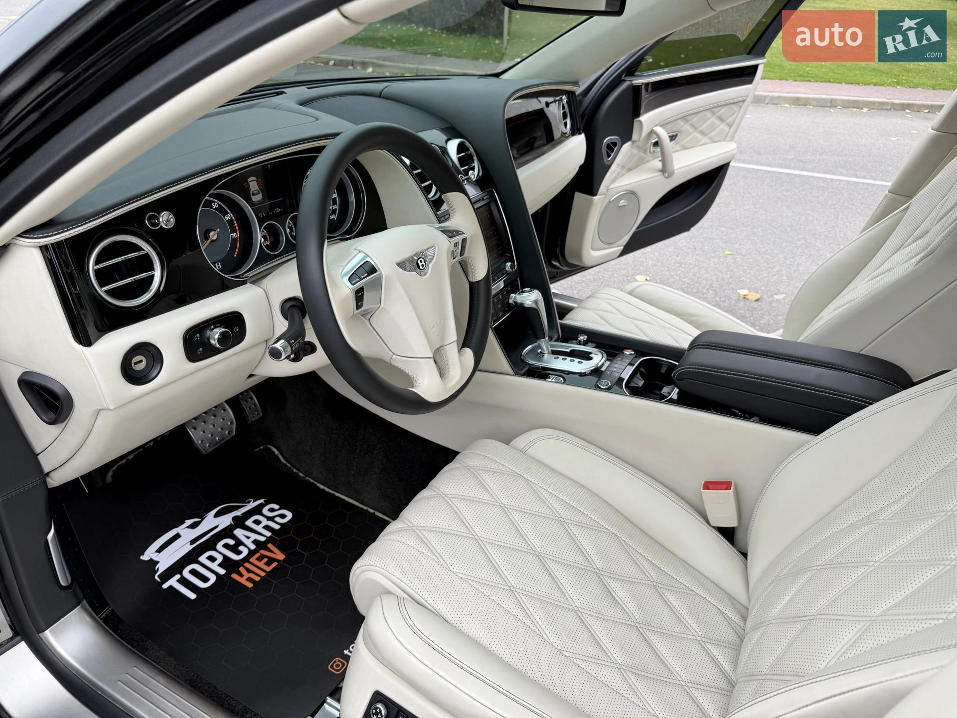 2013 Bentley Flying Spur - мініатюра 77