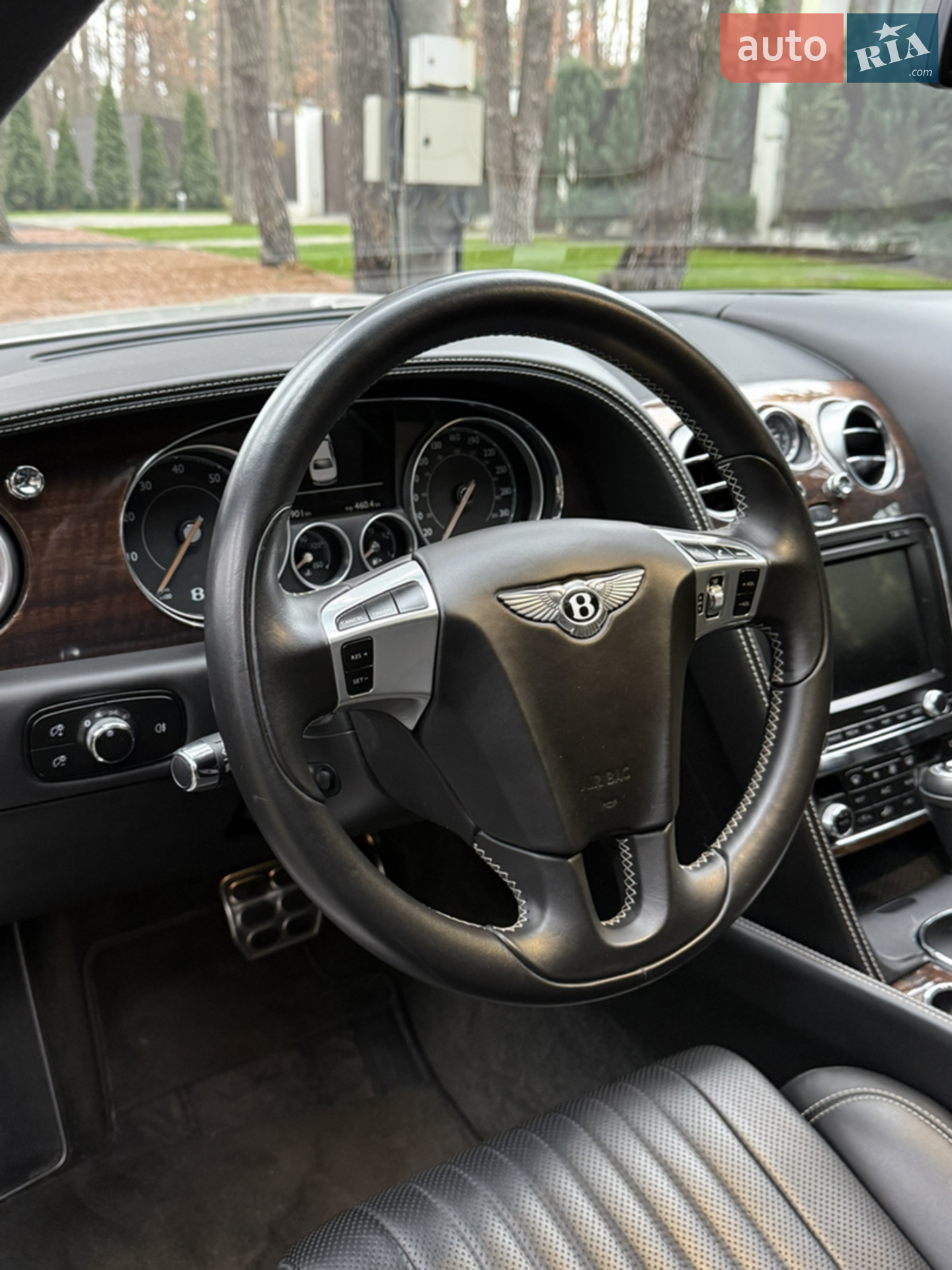 2018 Bentley Flying Spur - мініатюра 15