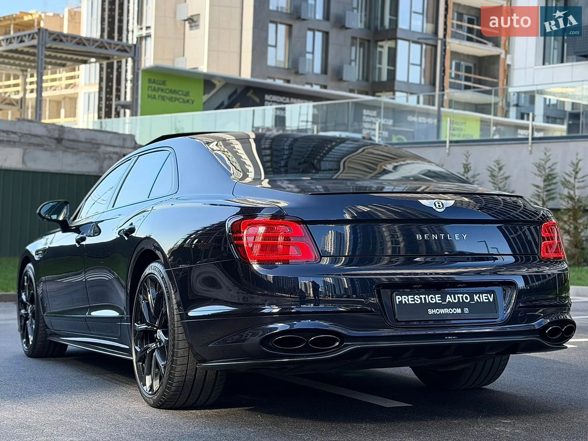 2022 Bentley Flying Spur - мініатюра 24