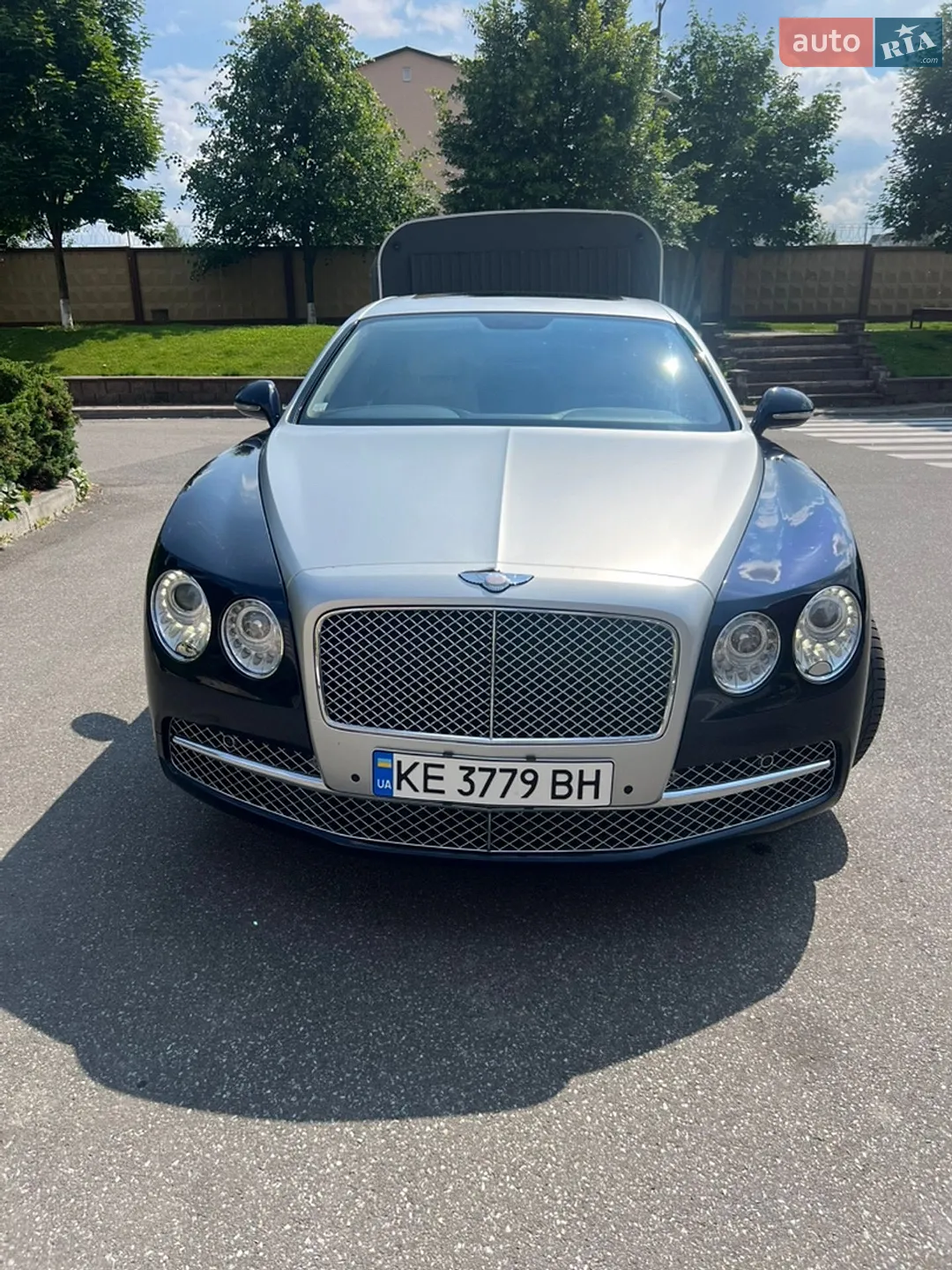 2015 Bentley Flying Spur - мініатюра 2