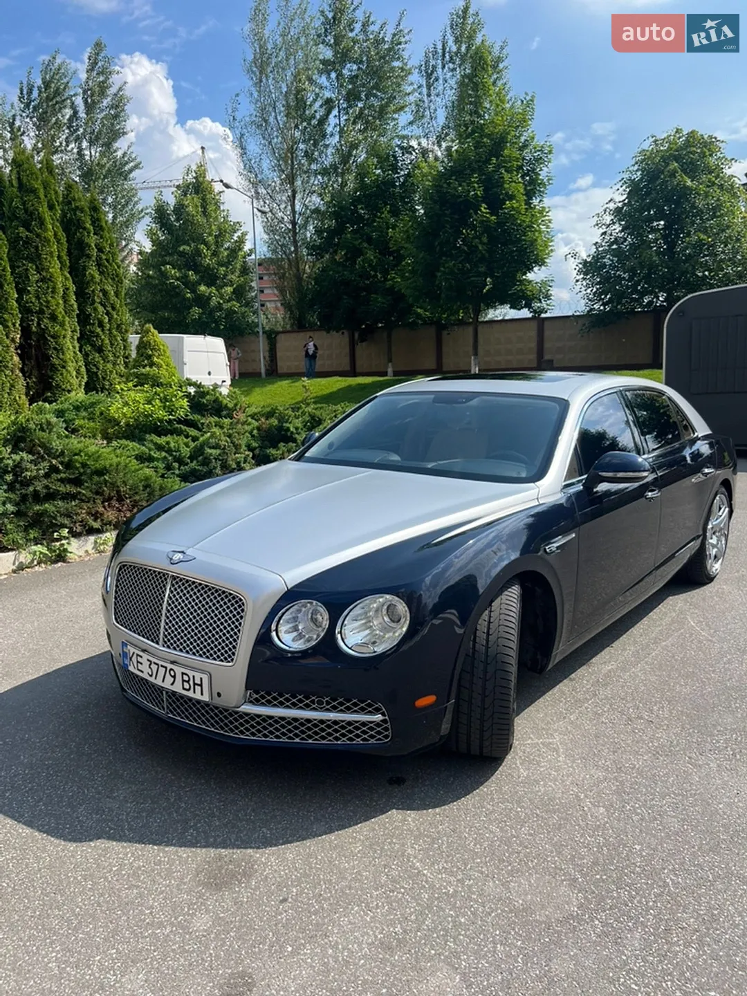 2015 Bentley Flying Spur - мініатюра 12