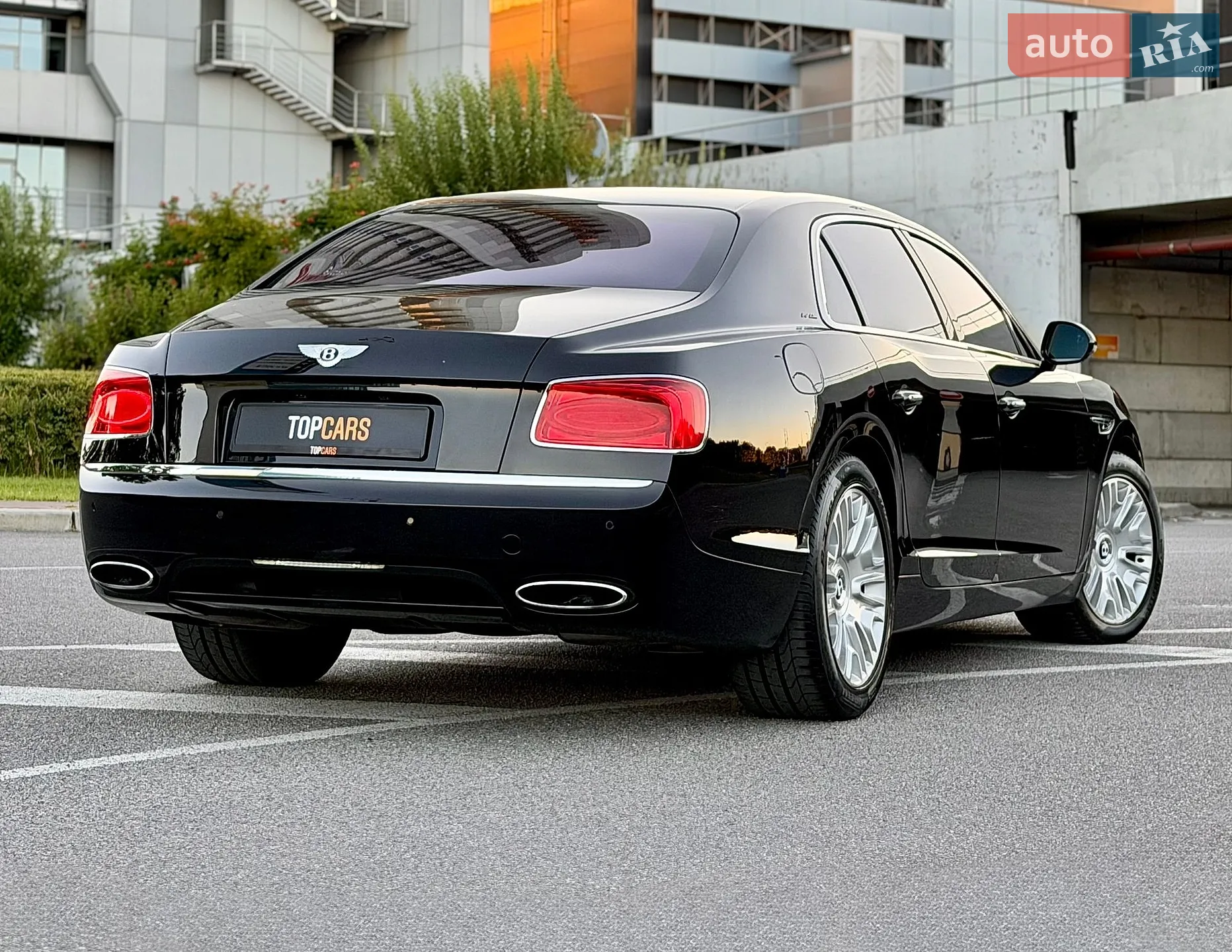 2013 Bentley Flying Spur - мініатюра 16