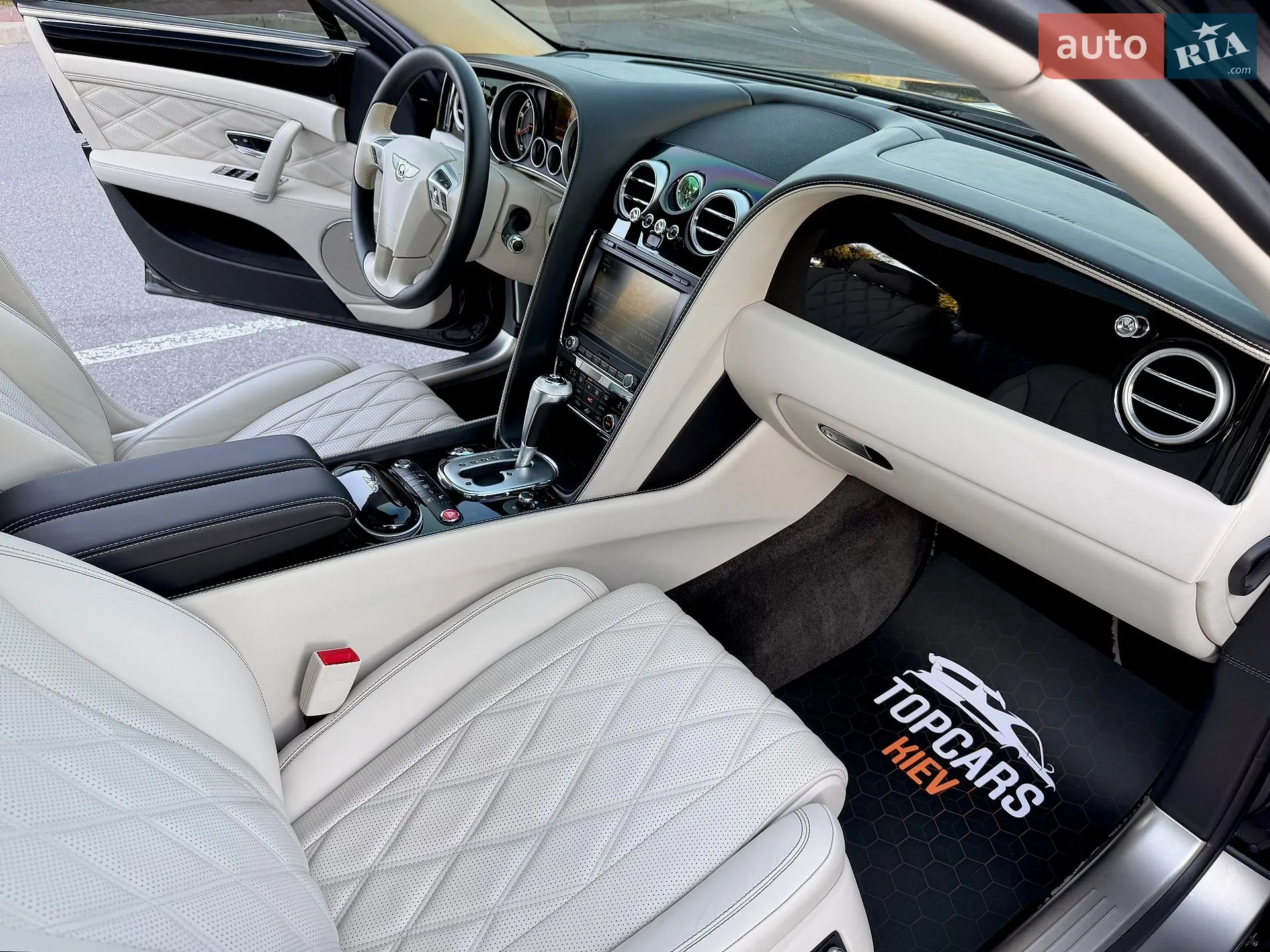 2013 Bentley Flying Spur - мініатюра 38