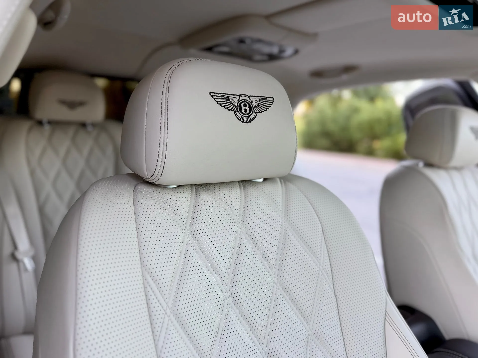2013 Bentley Flying Spur - мініатюра 41