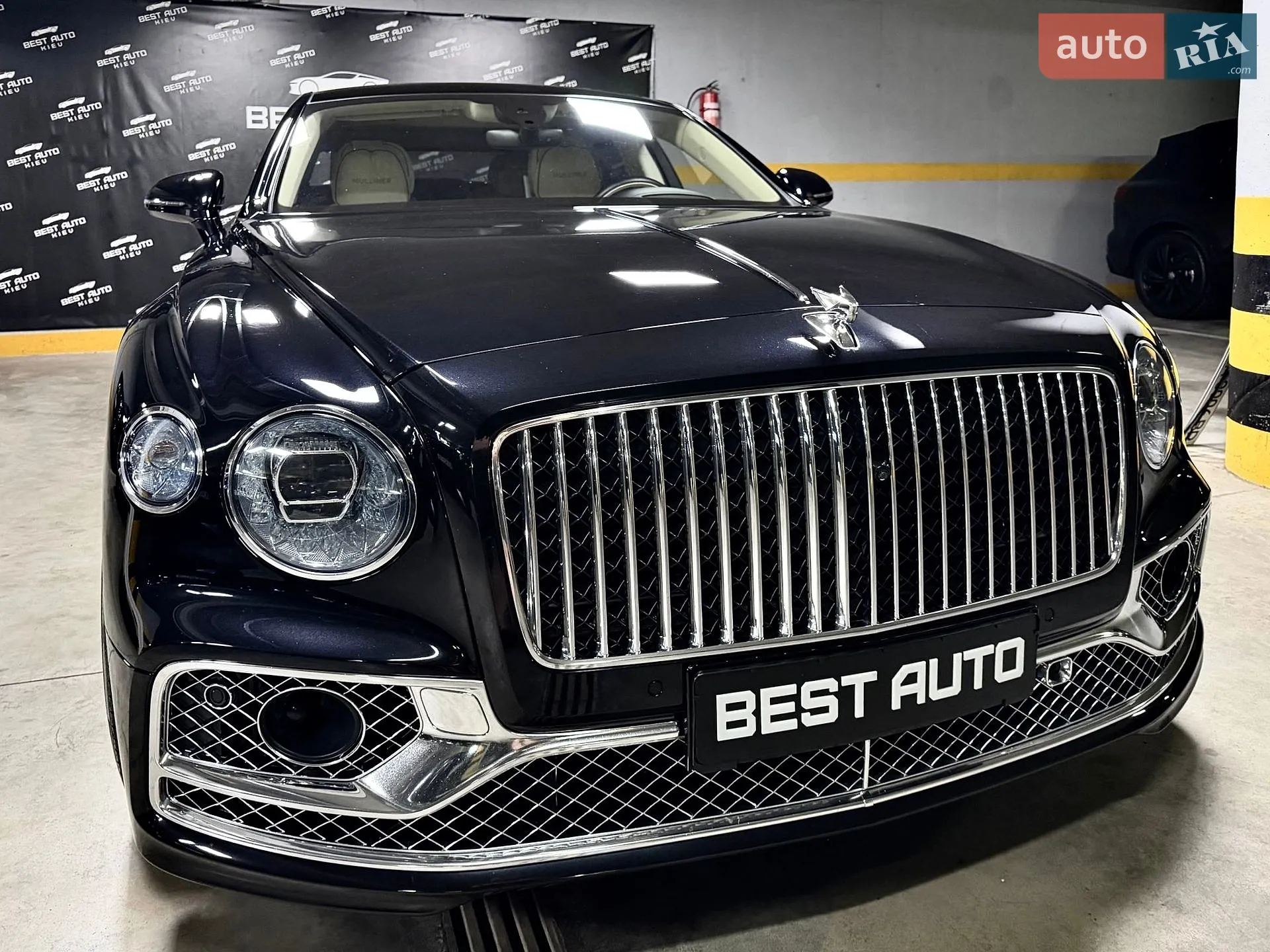 2020 Bentley Flying Spur - мініатюра 4