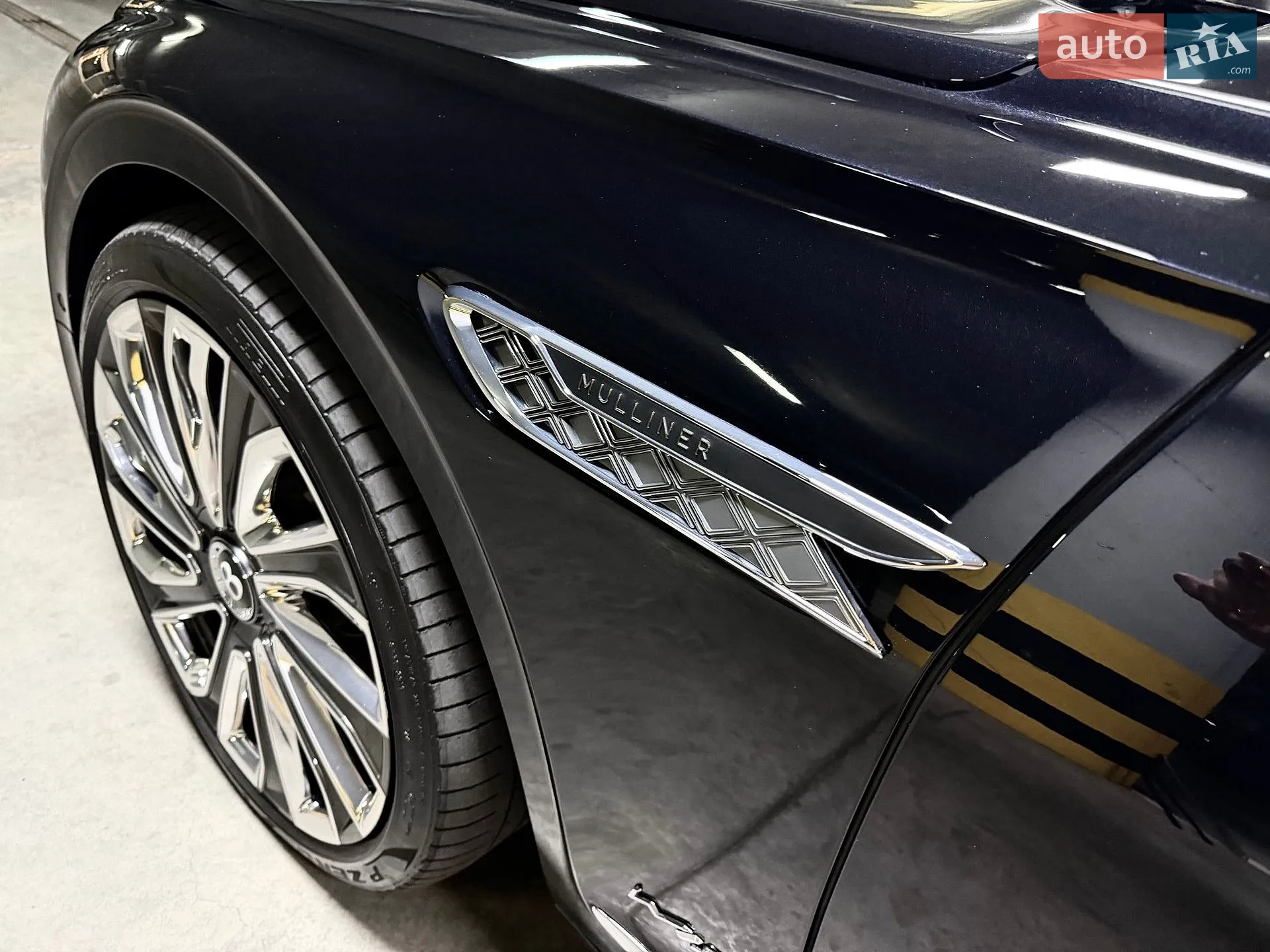 2020 Bentley Flying Spur - мініатюра 29