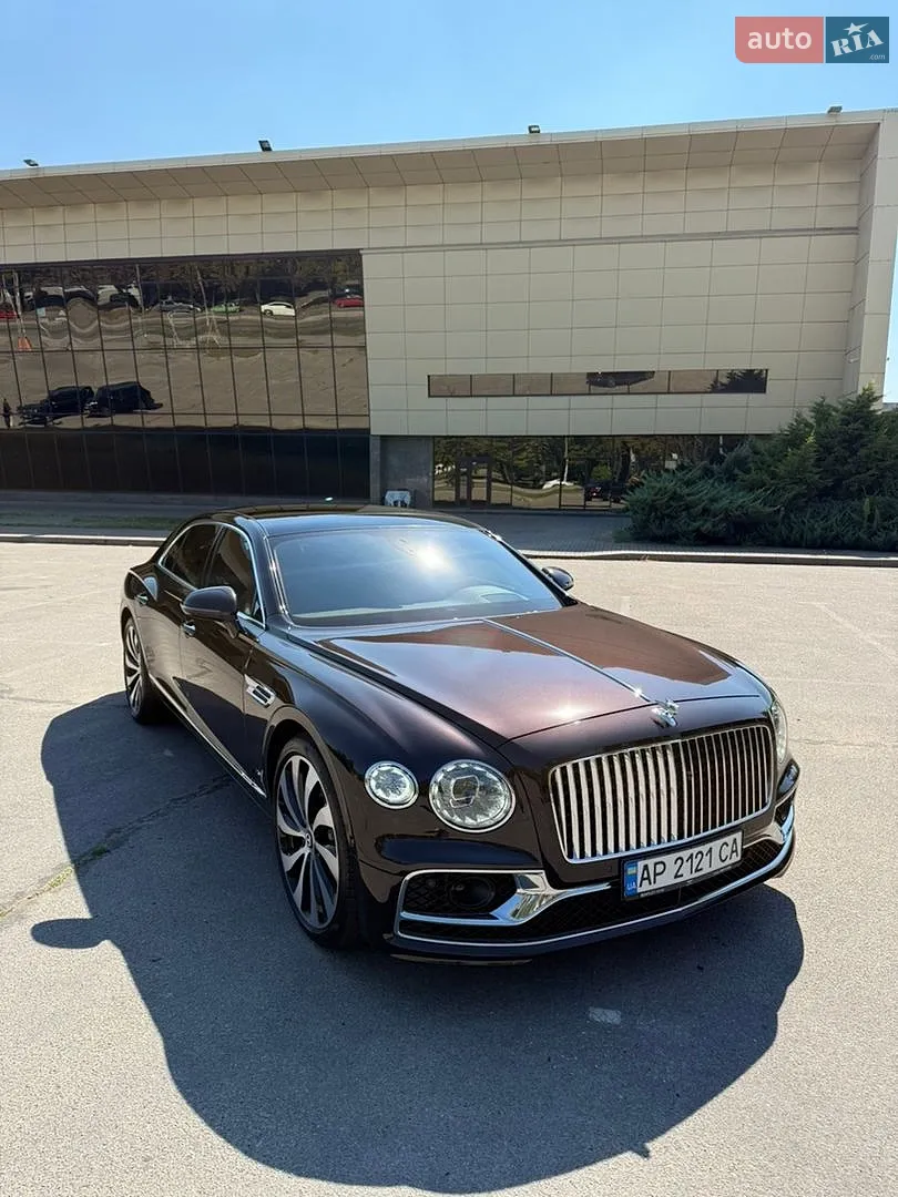 2021 Bentley Flying Spur - фото 1