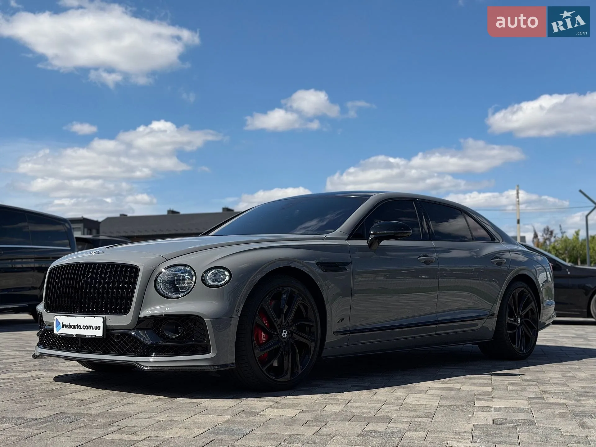 2023 Bentley Flying Spur - мініатюра 4