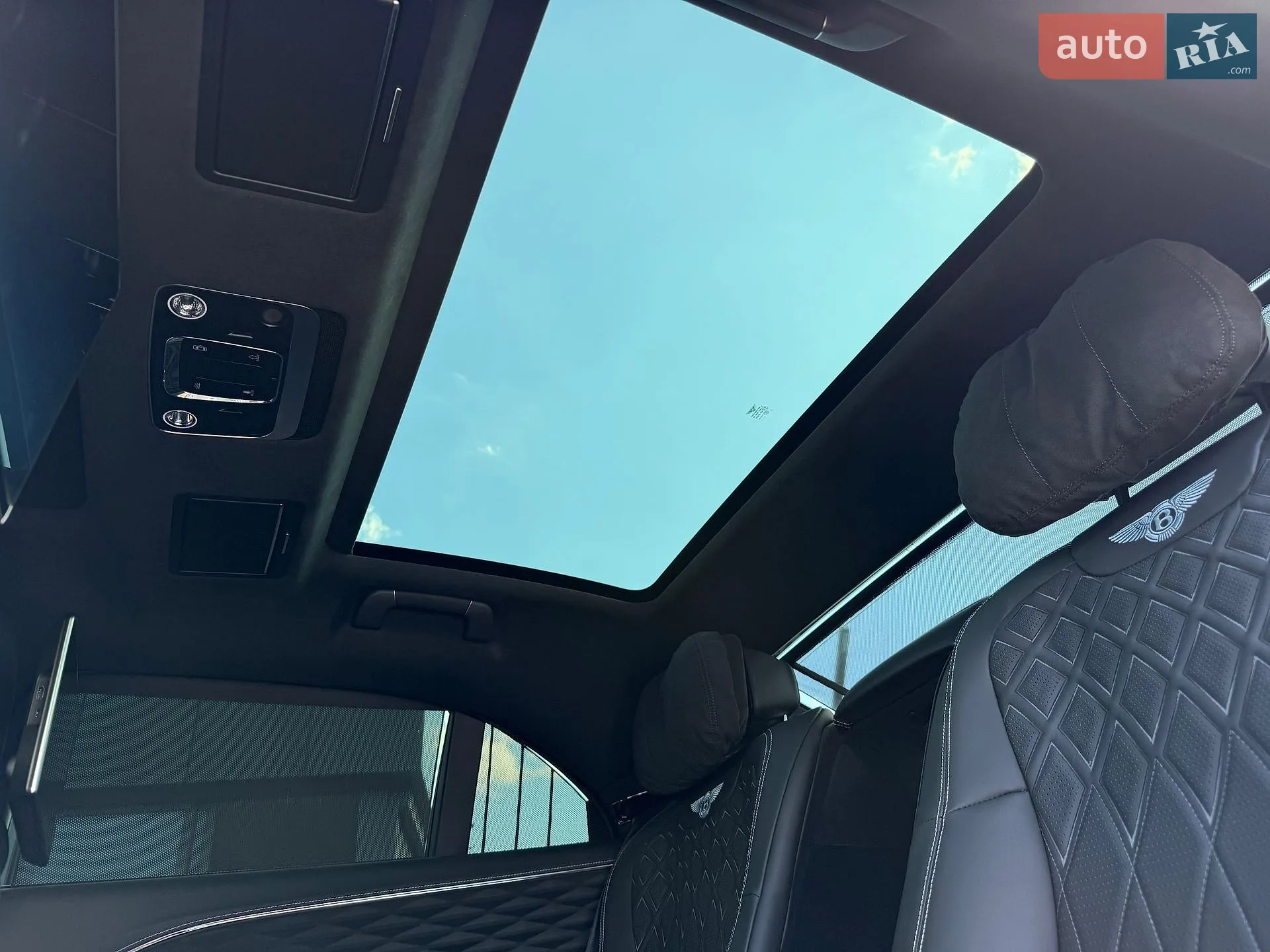 2023 Bentley Flying Spur - мініатюра 35