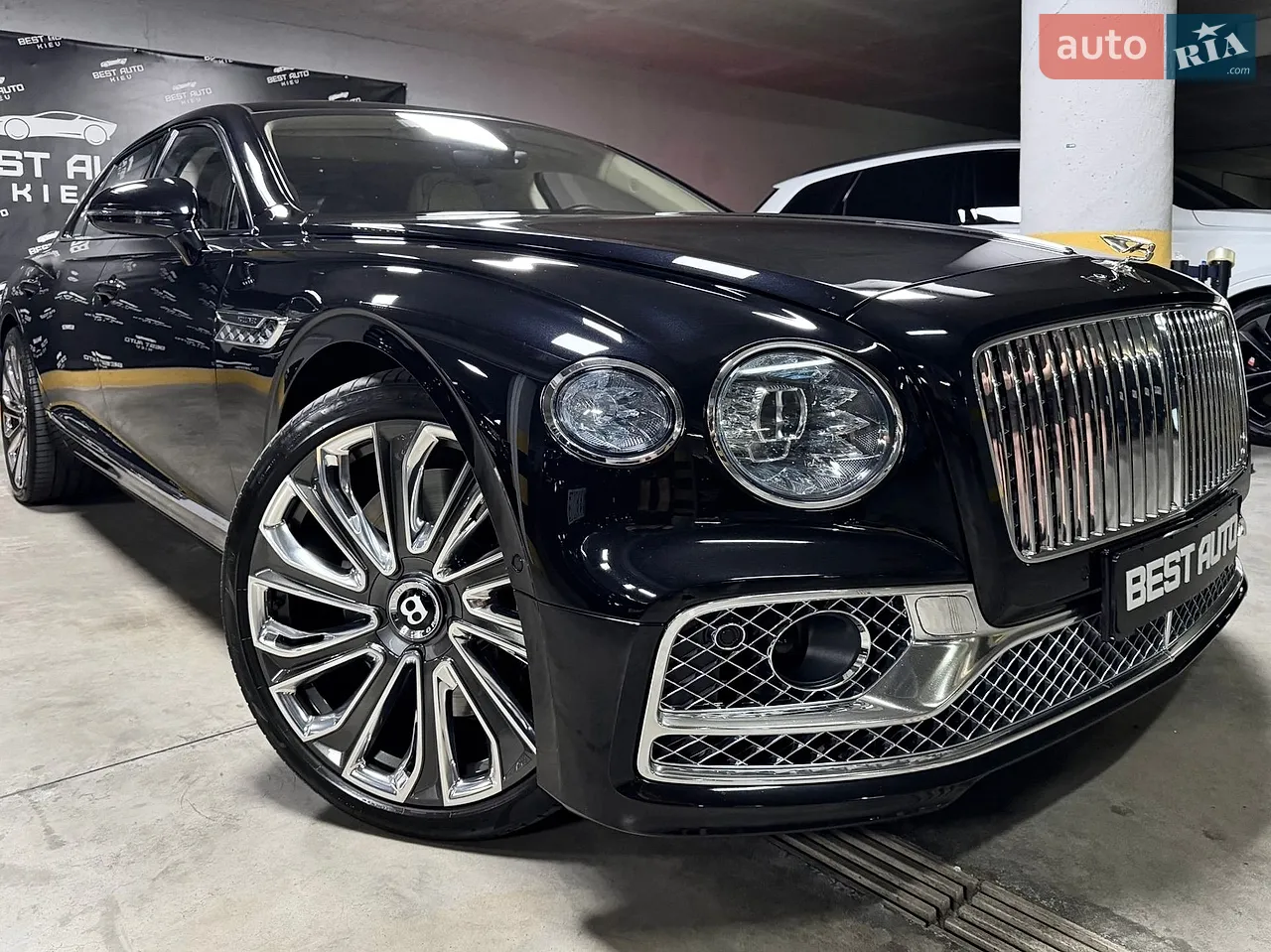 2020 Bentley Flying Spur - мініатюра 126
