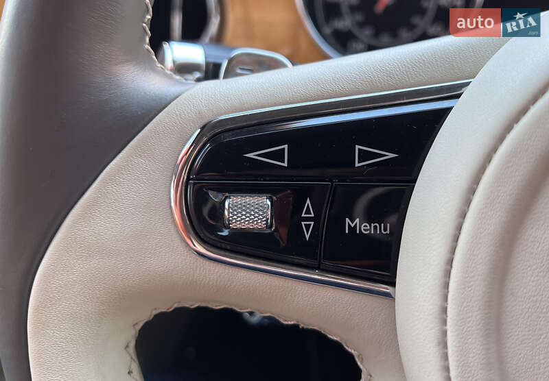 Седан Bentley Mulsanne 2010 в Львове