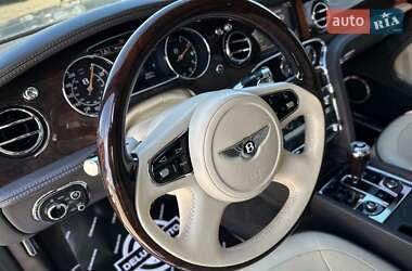 Седан Bentley Mulsanne 2015 в 