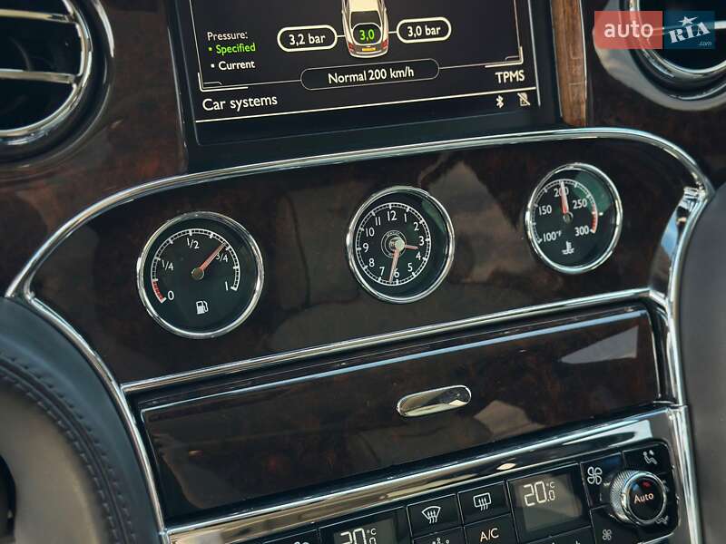 Седан Bentley Mulsanne 2015 в Киеве фото 50 Седан Bentley Mulsanne 2015 в Киеве