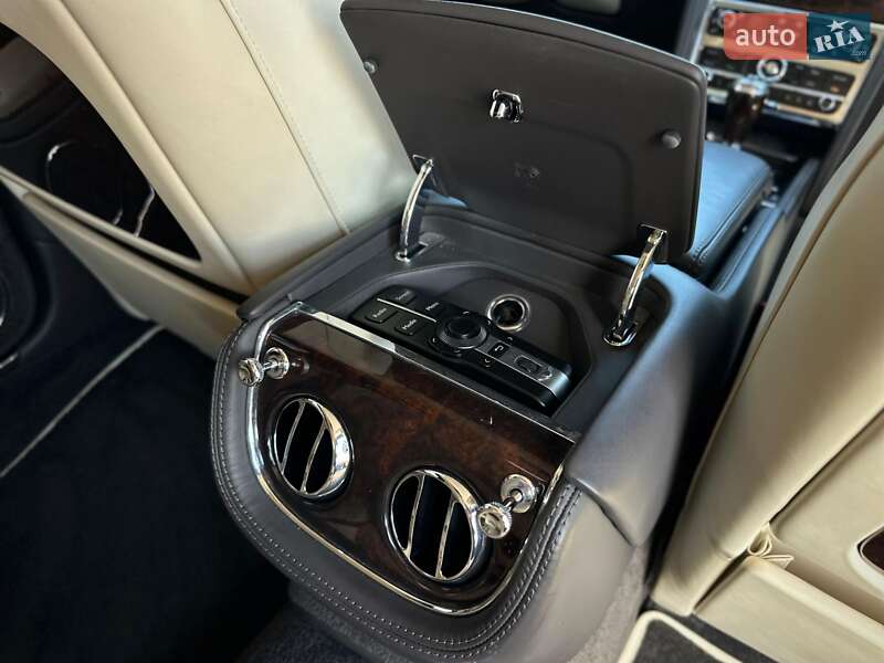 Седан Bentley Mulsanne 2015 в Киеве фото 108 Седан Bentley Mulsanne 2015 в Киеве