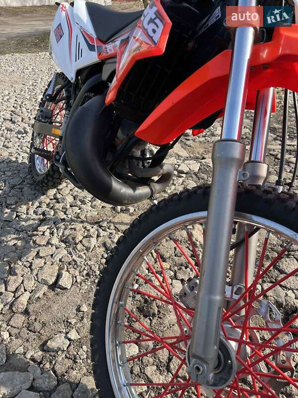 Мотоцикл Внедорожный (Enduro) Beta RR 2T 2016 в Прилуках фото 7 Мотоцикл Внедорожный (Enduro) Beta RR 2T 2016 в Прилуках