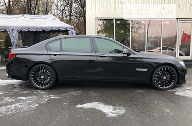 Седан BMW-Alpina B7 2012 в 