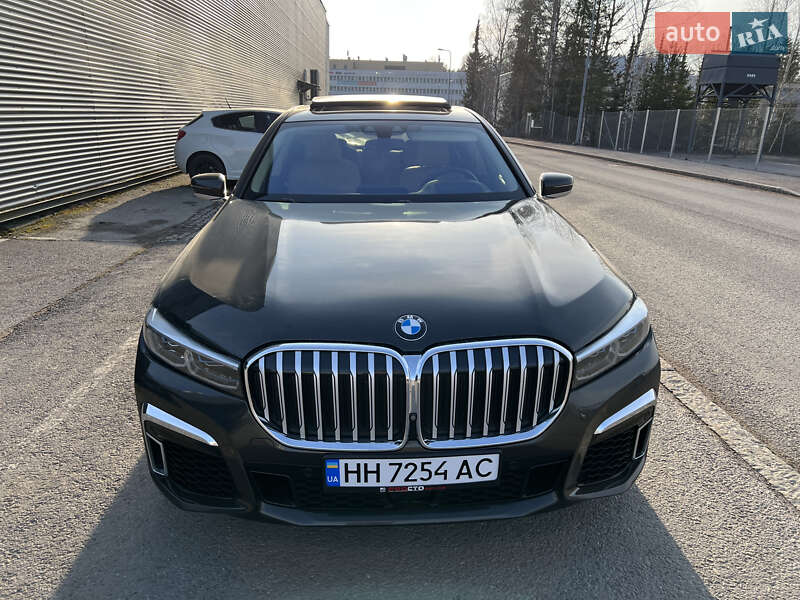 Седан BMW-Alpina B7 2017 в Бориславі