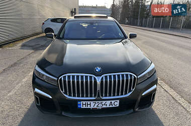 Седан BMW-Alpina B7 2017 в 