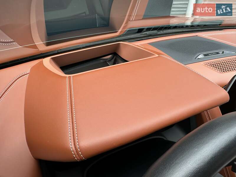 Купе BMW-Alpina B8 Gran Coupe 2021 в Киеве фото 60 Купе BMW-Alpina B8 Gran Coupe 2021 в Киеве