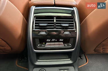 Позашляховик / Кросовер BMW-Alpina XB7 2023 в 