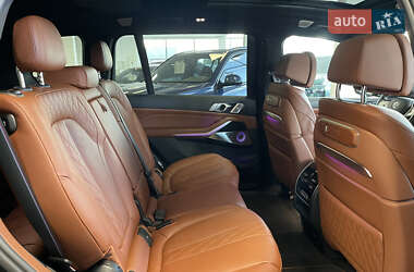 Позашляховик / Кросовер BMW-Alpina XB7 2022 в 