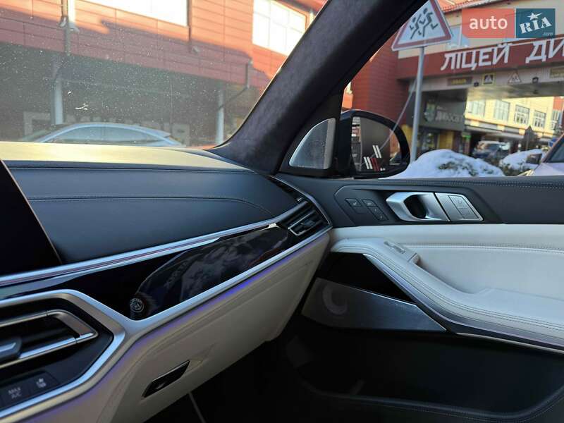 Внедорожник / Кроссовер BMW-Alpina XB7 2021 в Львове