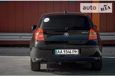 Хэтчбек BMW 1 Series 2010 в Киеве