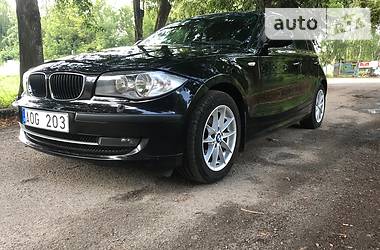 Хэтчбек BMW 1 Series 2010 в Радивилове