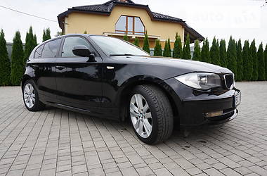 Хэтчбек BMW 1 Series 2011 в Самборе