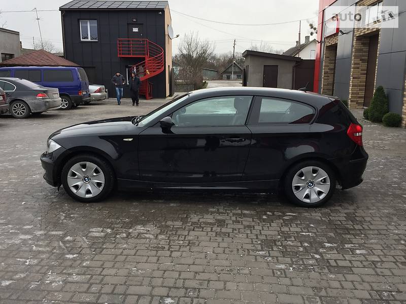 Хетчбек BMW 1 Series 2009 в Рівному