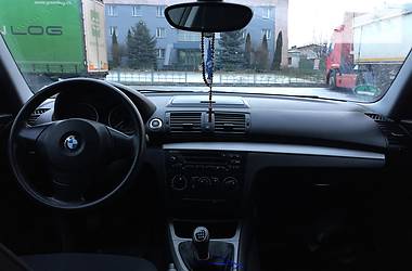 Хетчбек BMW 1 Series 2009 в 