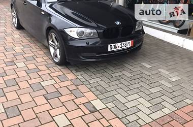 Хетчбек BMW 1 Series 2011 в 