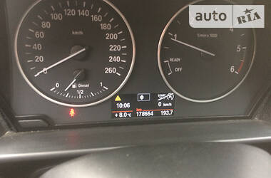 Хетчбек BMW 1 Series 2012 в 