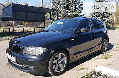 Хетчбек BMW 1 Series 2008 в 