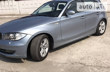 Хетчбек BMW 1 Series 2008 в 