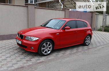 Хетчбек BMW 1 Series 2005 в 