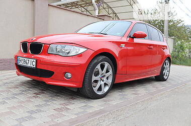 Хетчбек BMW 1 Series 2005 в 