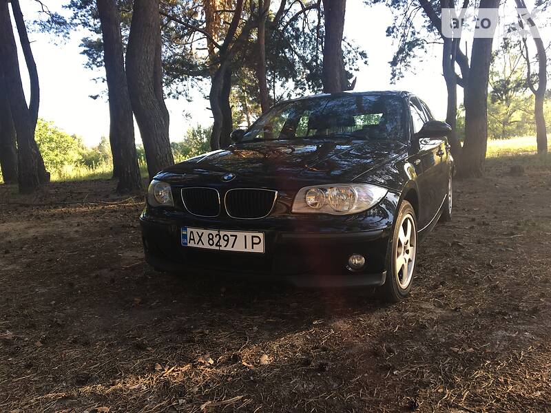 Хетчбек BMW 1 Series 2006 в Дергачах фото Хетчбек BMW 1 Series 2006 в Дергачах