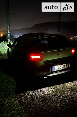 Хэтчбек BMW 1 Series 2010 в Львове