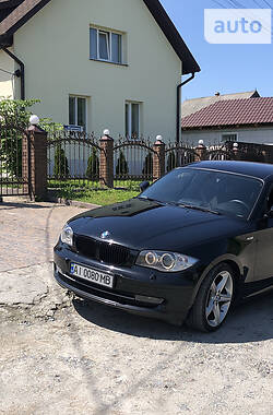 Хэтчбек BMW 1 Series 2011 в Киеве
