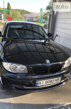 Хэтчбек BMW 1 Series 2011 в Киеве