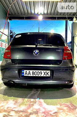Хэтчбек BMW 1 Series 2007 в Киеве