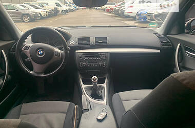 Хэтчбек BMW 1 Series 2005 в Киеве