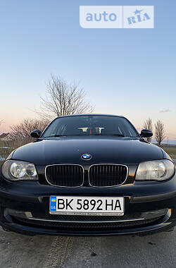 Хэтчбек BMW 1 Series 2007 в Ровно