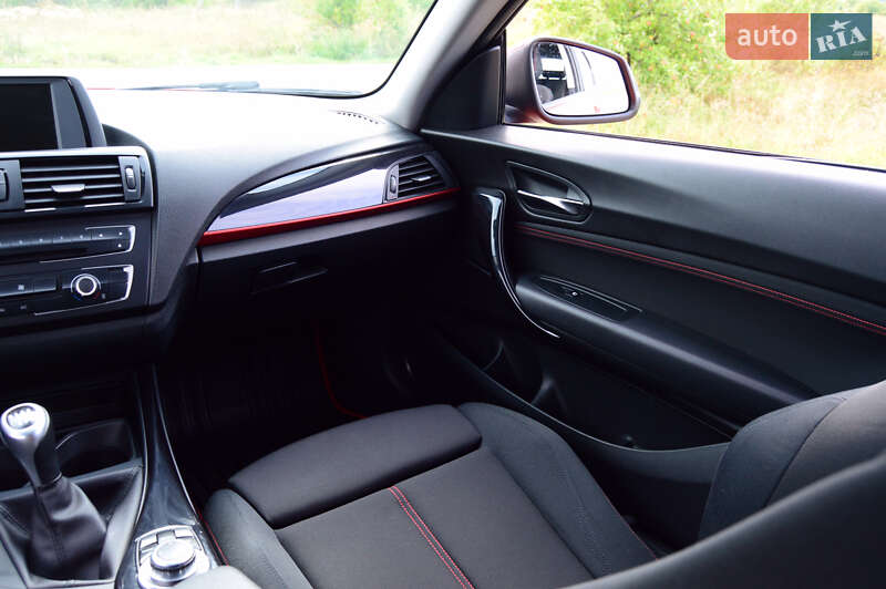 Хэтчбек BMW 1 Series 2012 в Львове